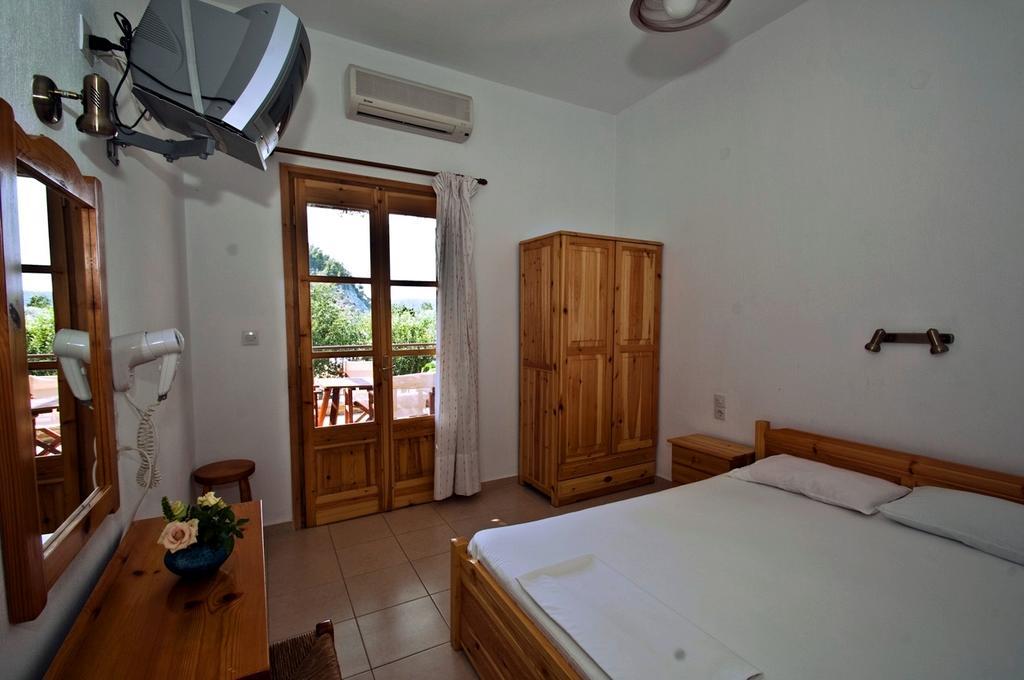 Athina Apartments Нео-Клима Экстерьер фото
