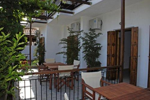 Athina Apartments Нео-Клима Экстерьер фото